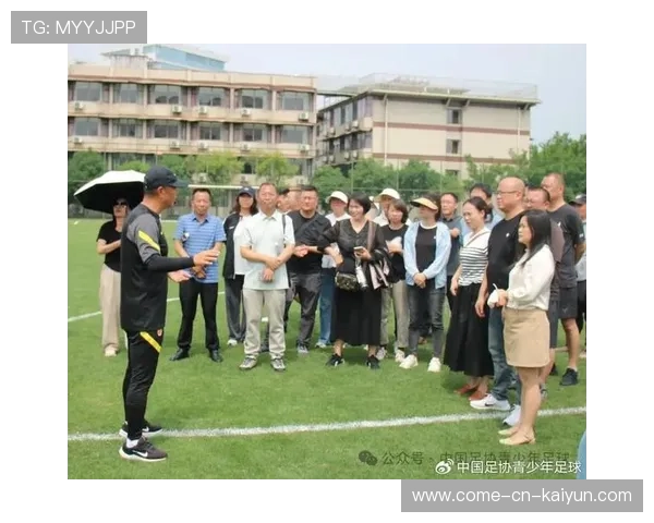 足球俱乐部青训营设置学员家长交流群加强沟通互动，足球青训营报名条件
